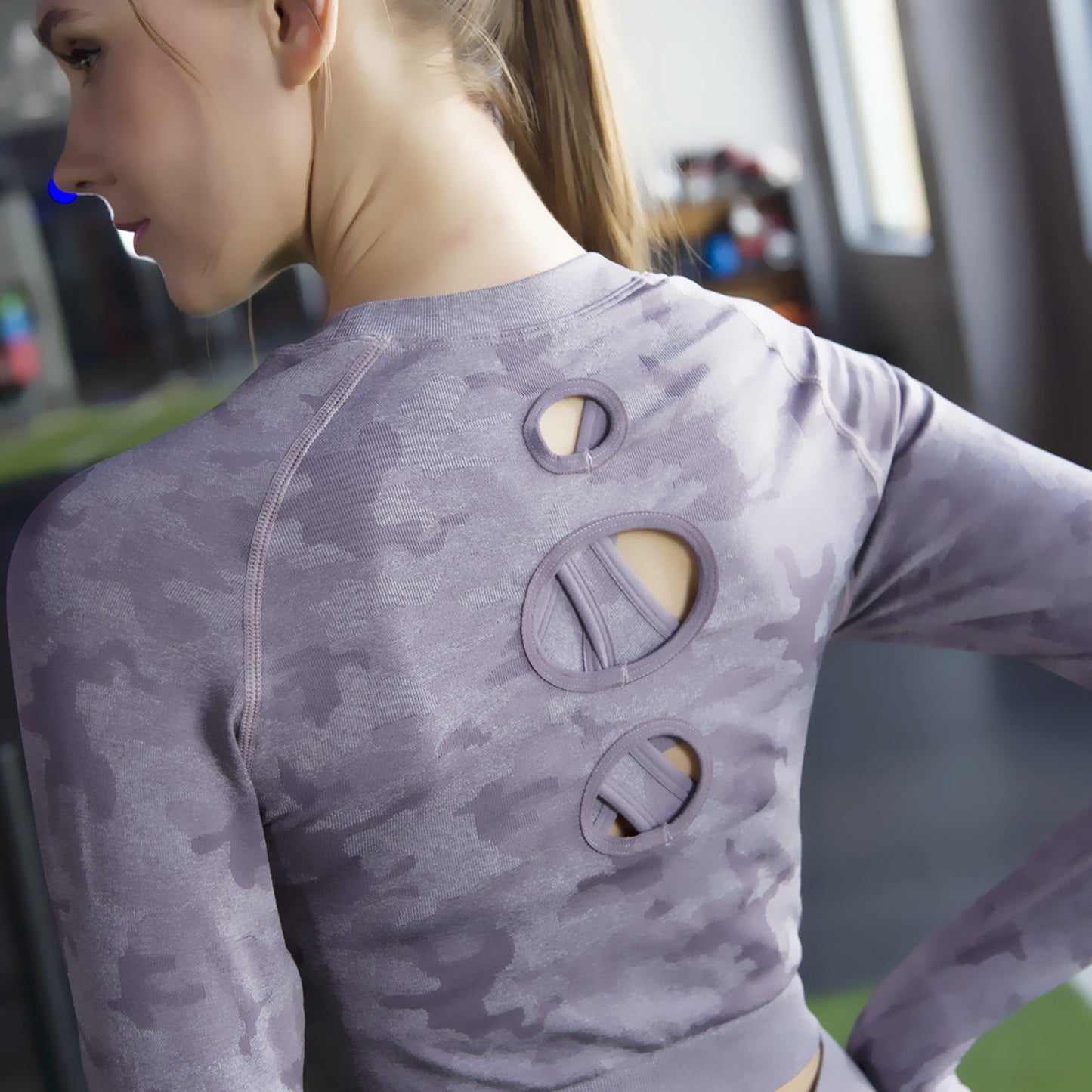 Camouflage Jacquard Yoga Top Seamless Long Sleeve Designed for Running Long Sleeve Fitness Yoga Wear Long Sleeve