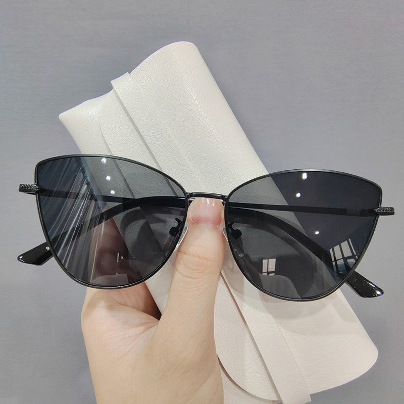 Metal small frame cat eye sunglasses European and American trendy street style decorative sunglasses