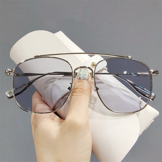 Irregular retro sunglasses, casual and personalized UV resistant sunglasses