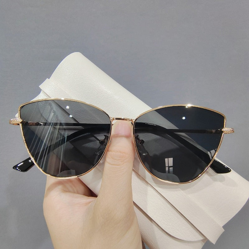 Metal small frame cat eye sunglasses European and American trendy street style decorative sunglasses