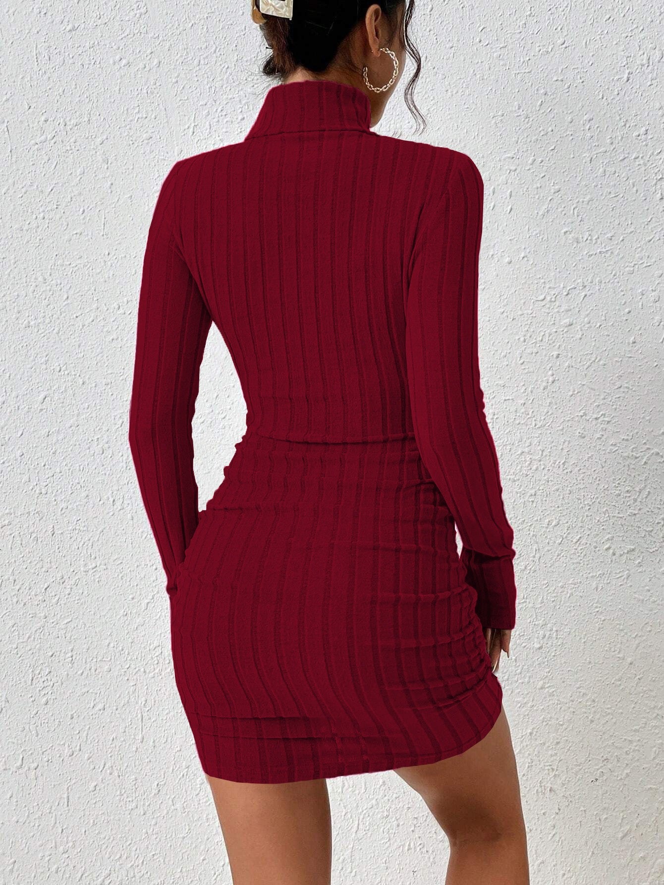 European and American queen style wine red dress, autumn and winter simple high neck versatile short skirt