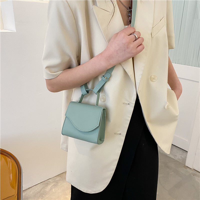 Korean Mini Portable Small Bag Women's New Trendy Messenger Bag Summer Simple Ins Foreign Style Portable Small Square Bag