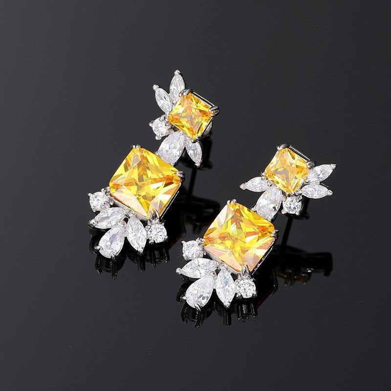 Palace style luxurious petal earrings with a noble temperament