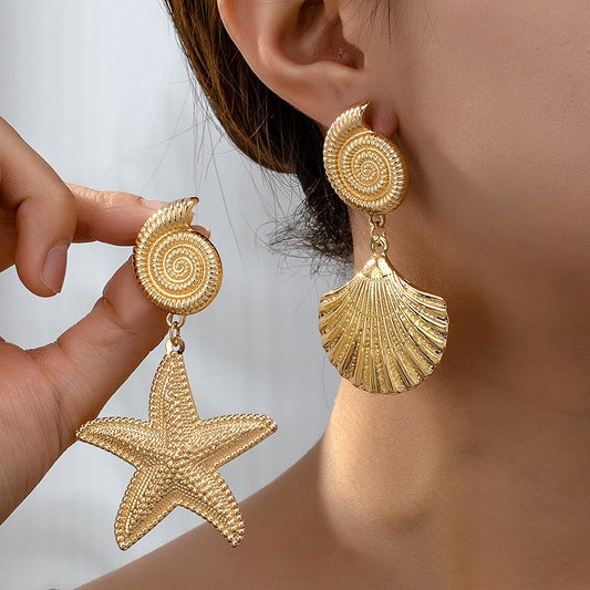 Gold metallic starfish shell earrings with personalized and high-end temperament earrings