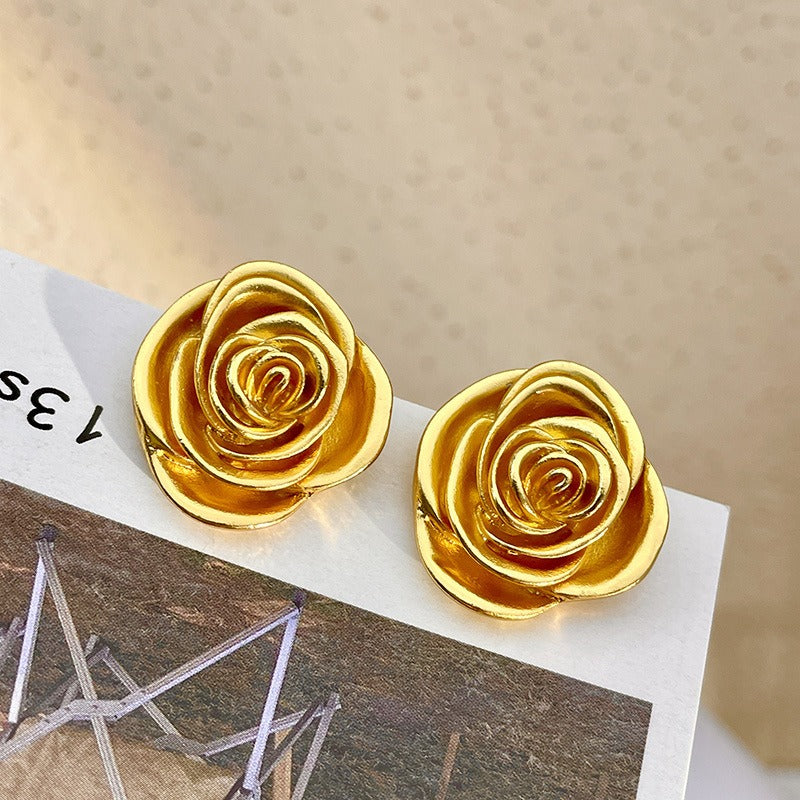 Retro Medal Gold Three-dimensional Rose Stud Earrings